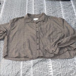 AE Cropped Button Down